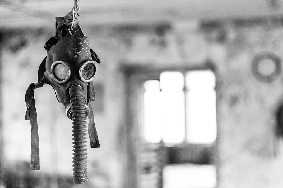 chernobyl, gasmask, pripyat, abandoned, focus on foreground HD wallpaper