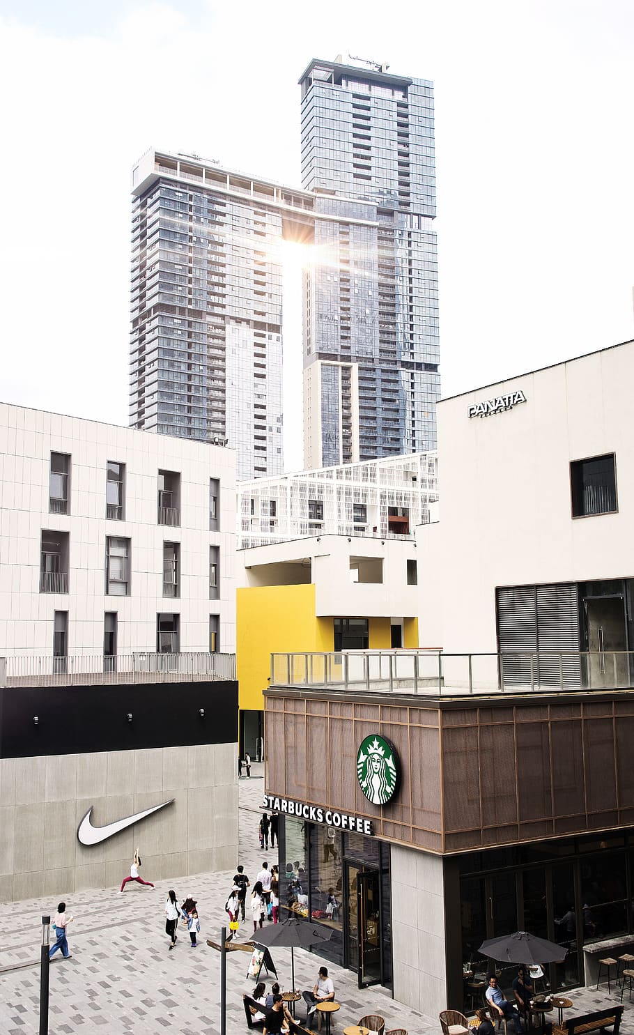 Starbucks building at daytime, human, person, town, urban, city HD wallpaper