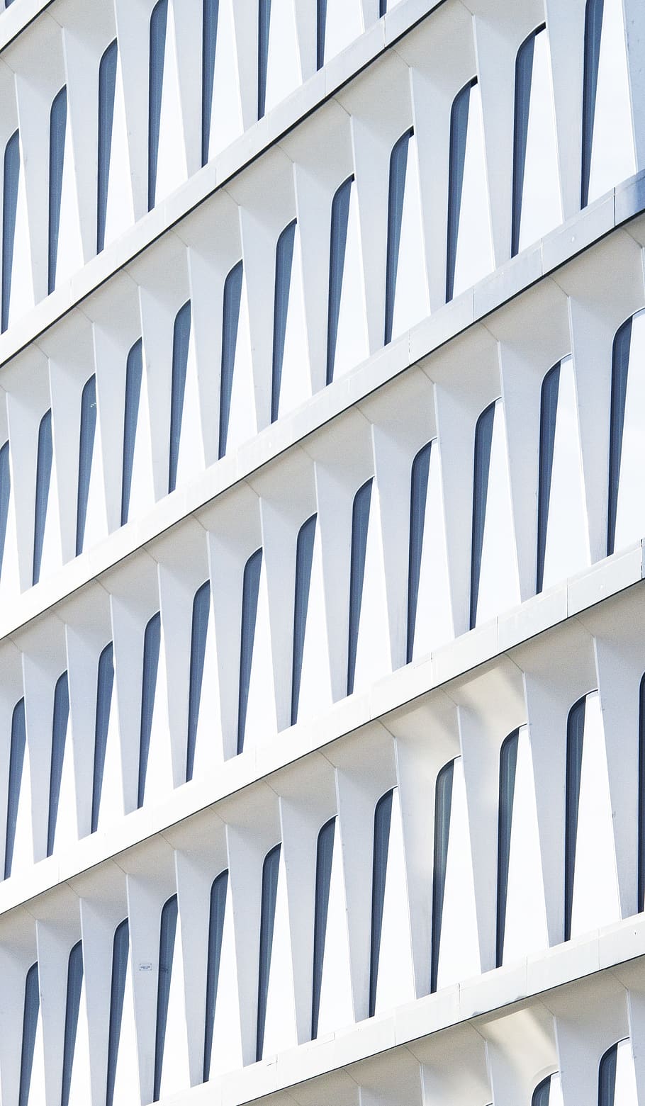 white building, architecture, built structure, low angle view HD wallpaper