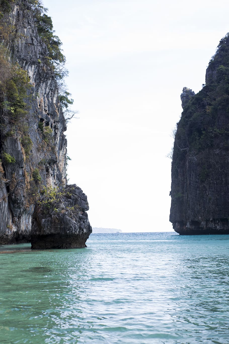 water, rock, sea, scenics - nature, beauty in nature, tranquility HD wallpaper