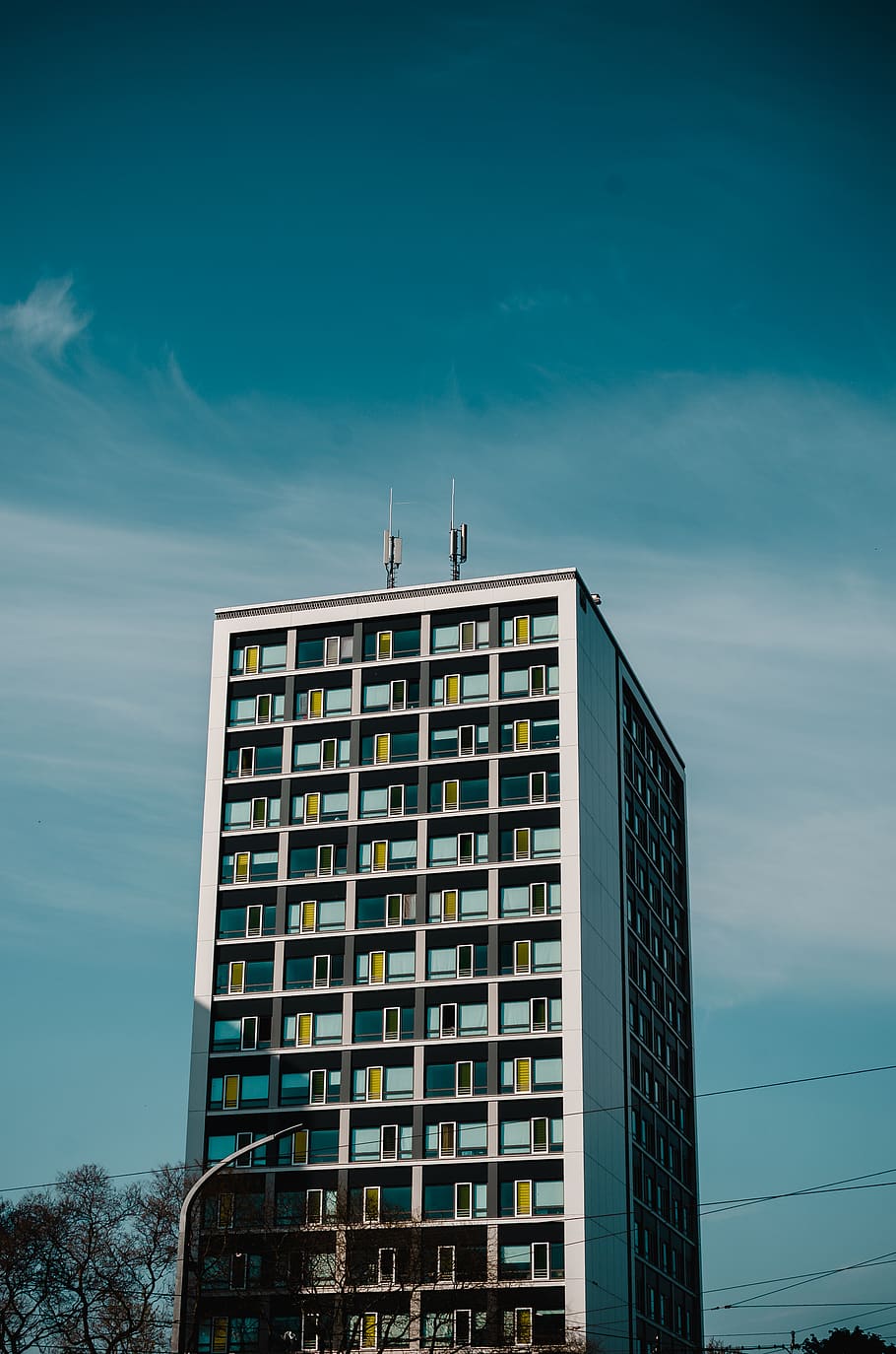 white high rise building, building exterior, built structure HD wallpaper