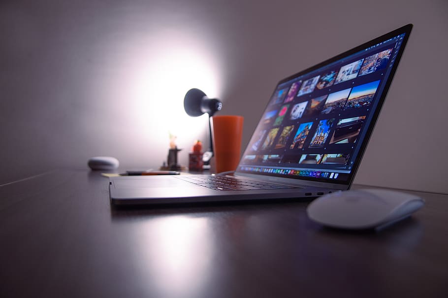 Gray Laptop Computer, desk, macbook pro, magic mouse, remote work HD wallpaper
