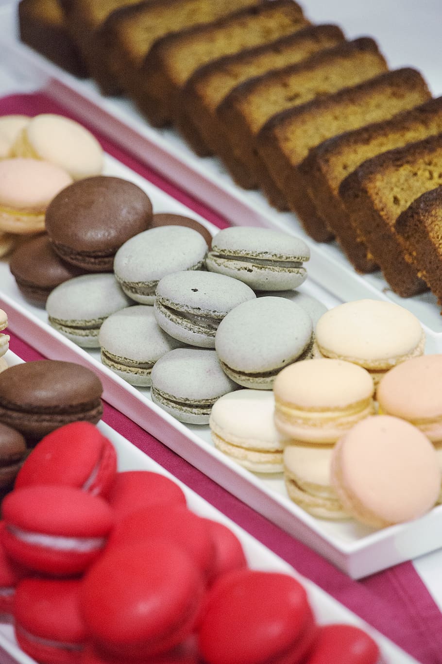 french macaroons in plate, food, confectionery, sweets, egg, shop HD wallpaper