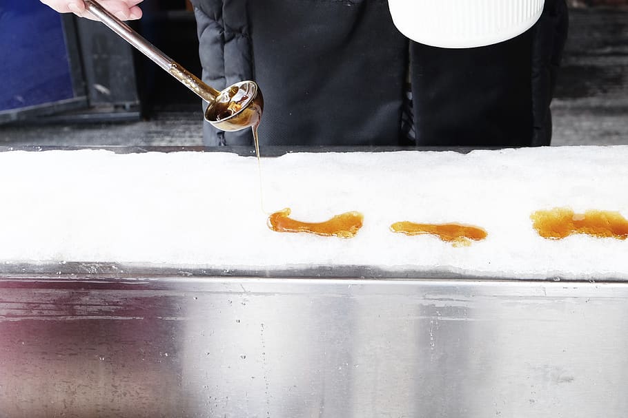 maple, maple syrup, ice, frozen, winter, cold, food, human hand HD wallpaper