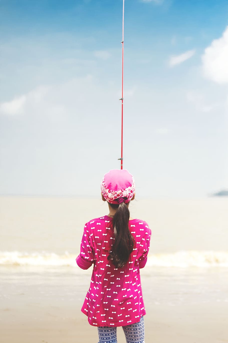 Woman in Pink Long-sleeved Shirt Holding Red Fishing Rod, beach HD wallpaper