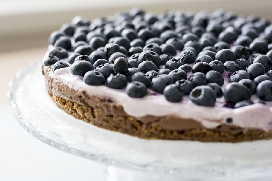 blueberries, cake, fruit, sweet, a cake, dessert, blueberry HD wallpaper