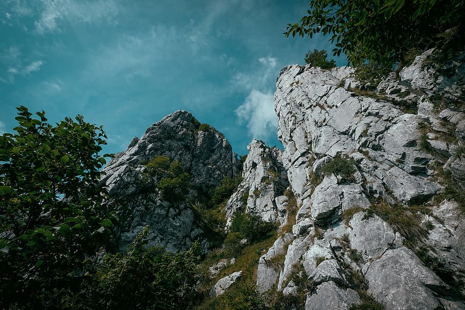Worm's-eye View Photography of Cliff, adventure, climb, daylight HD wallpaper