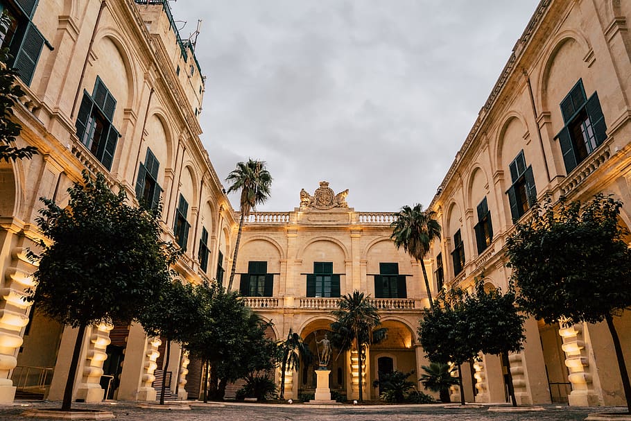 malta, il-belt valletta, grandmaster palace courtyard, building exterior