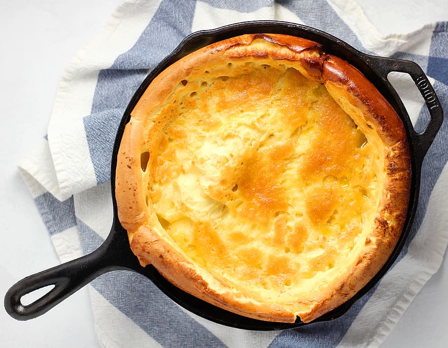 baked pie, food, food and drink, directly above, freshness, indoors HD wallpaper