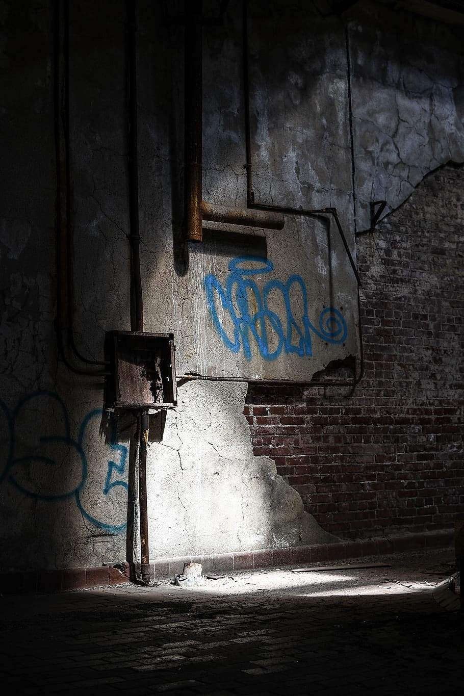 abandoned, graffiti, brick, cement, text, wall - building feature HD wallpaper