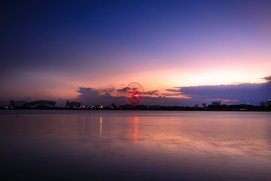 City Skyline during Golden Hour, backlit, clouds, dawn, dusk HD wallpaper