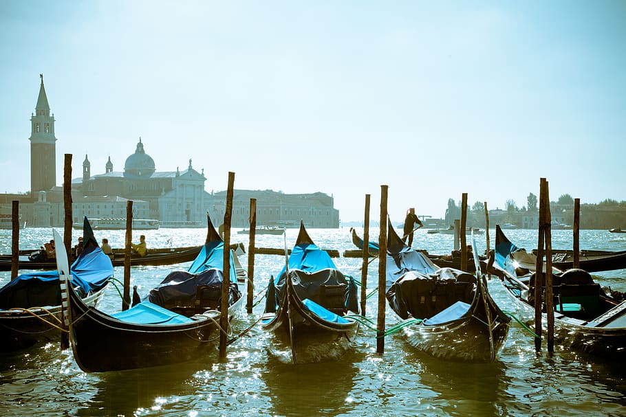 five boats on ocean, vehicle, transportation, gondola, human HD wallpaper