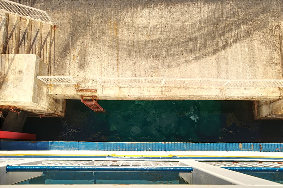 malta, down, perspective, ferry, rust, color, nadir, blue, ocean HD wallpaper