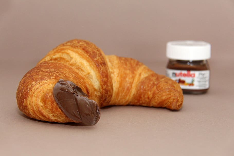 nutella, croissant, pleasure, enjoy, breakfast, chocolate cream, HD wallpaper