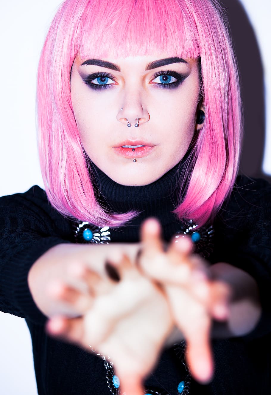 Pink Haired Woman Wearing Black Shirt With Nose And Lip Piercings, HD wallpaper