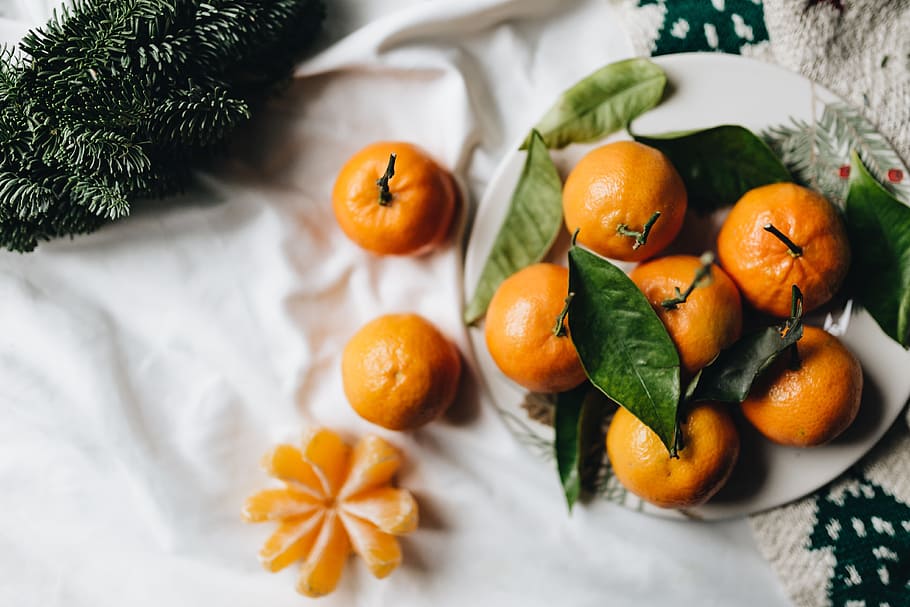 Still life of mandarin oranges with leaves, fruit, sweet, above HD wallpaper