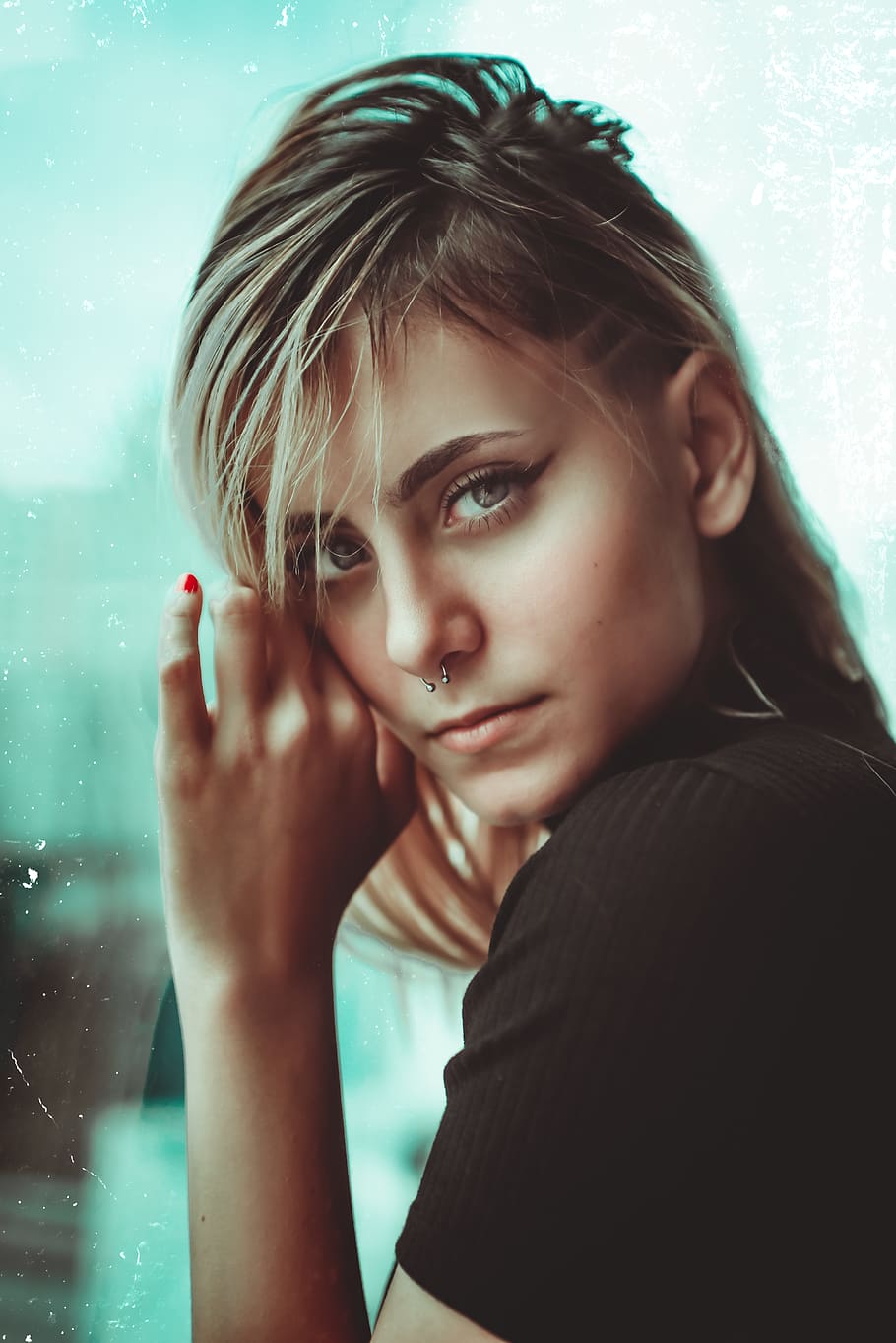 Woman Looking To Her Left, beautiful, beauty, face, model, person HD wallpaper