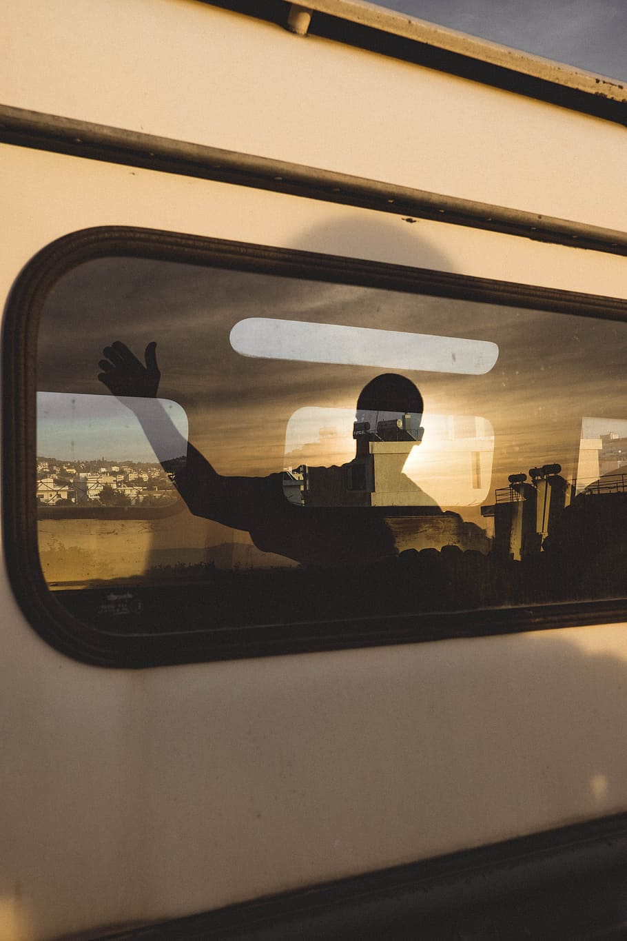 human shadow reflecting on vehicle window, aesthetic, double exposure HD wallpaper