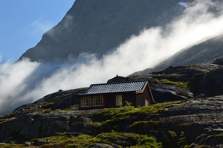 landscape, nature, mountains, clouds, house, norway, architecture HD wallpaper