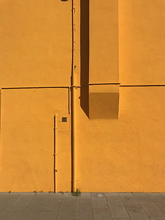 orange concrete wall, building, drainpipe, street, modern design HD wallpaper