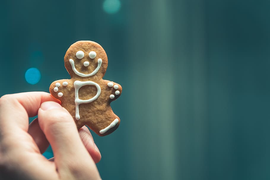 bread, pastry, bake, food, snack, dessert, sweet, brown, hands HD wallpaper