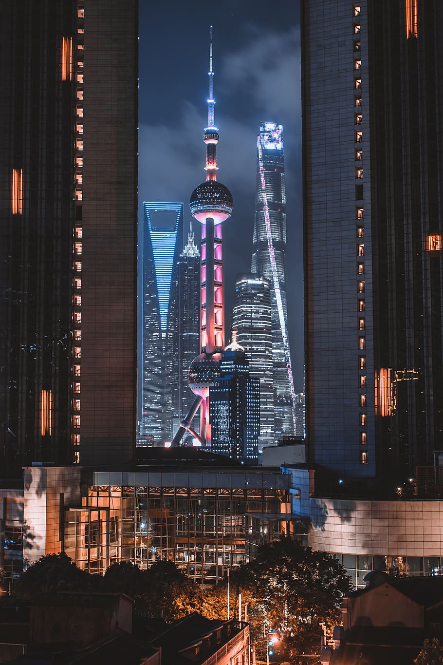 CN tower, architecture, building exterior, built structure, illuminated HD wallpaper