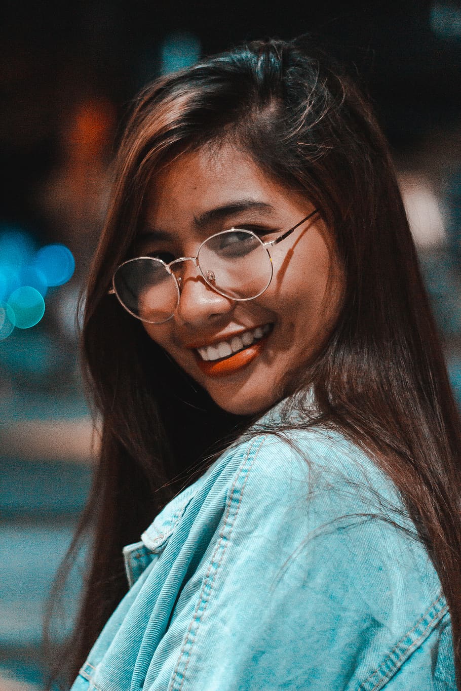 smiling woman, portrait, happiness, glasses, young adult, real people HD wallpaper