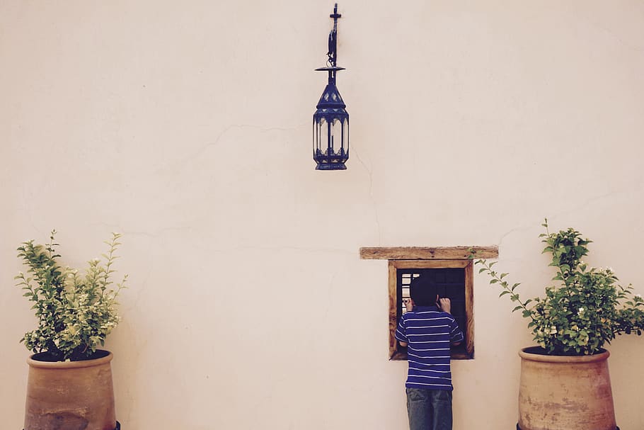 fes, morocco, simple, background, looking through, window, child HD wallpaper