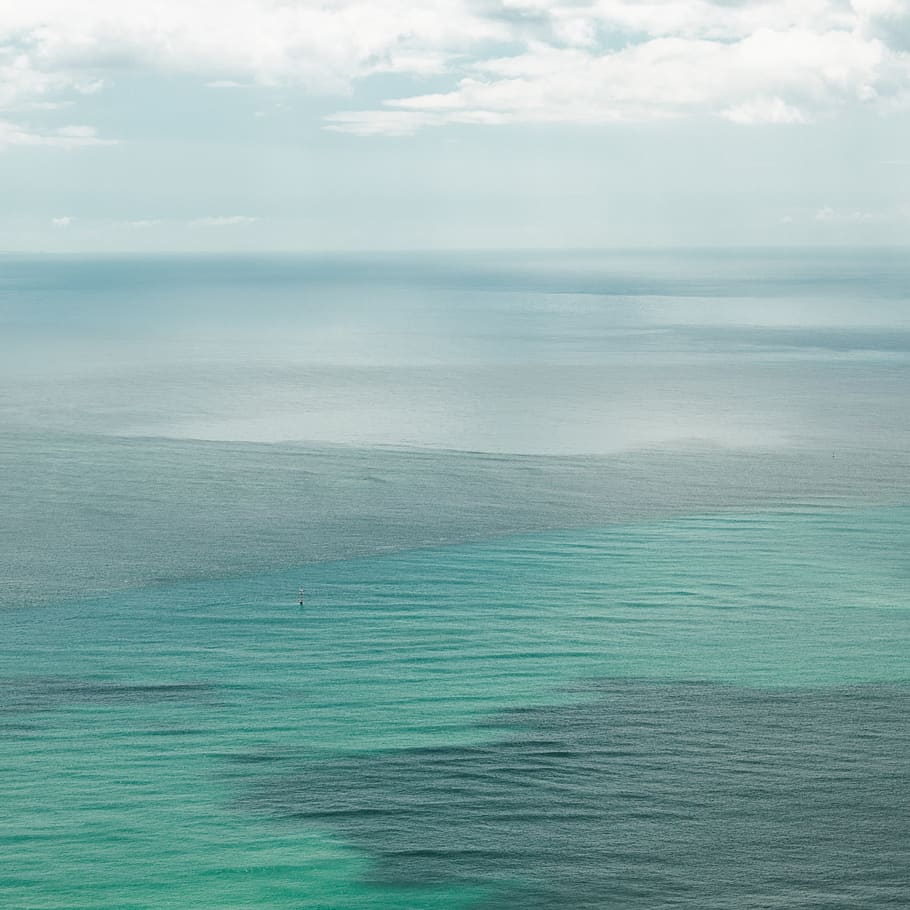 gray ocean water under white cloudy sky, sea, scenics - nature HD wallpaper