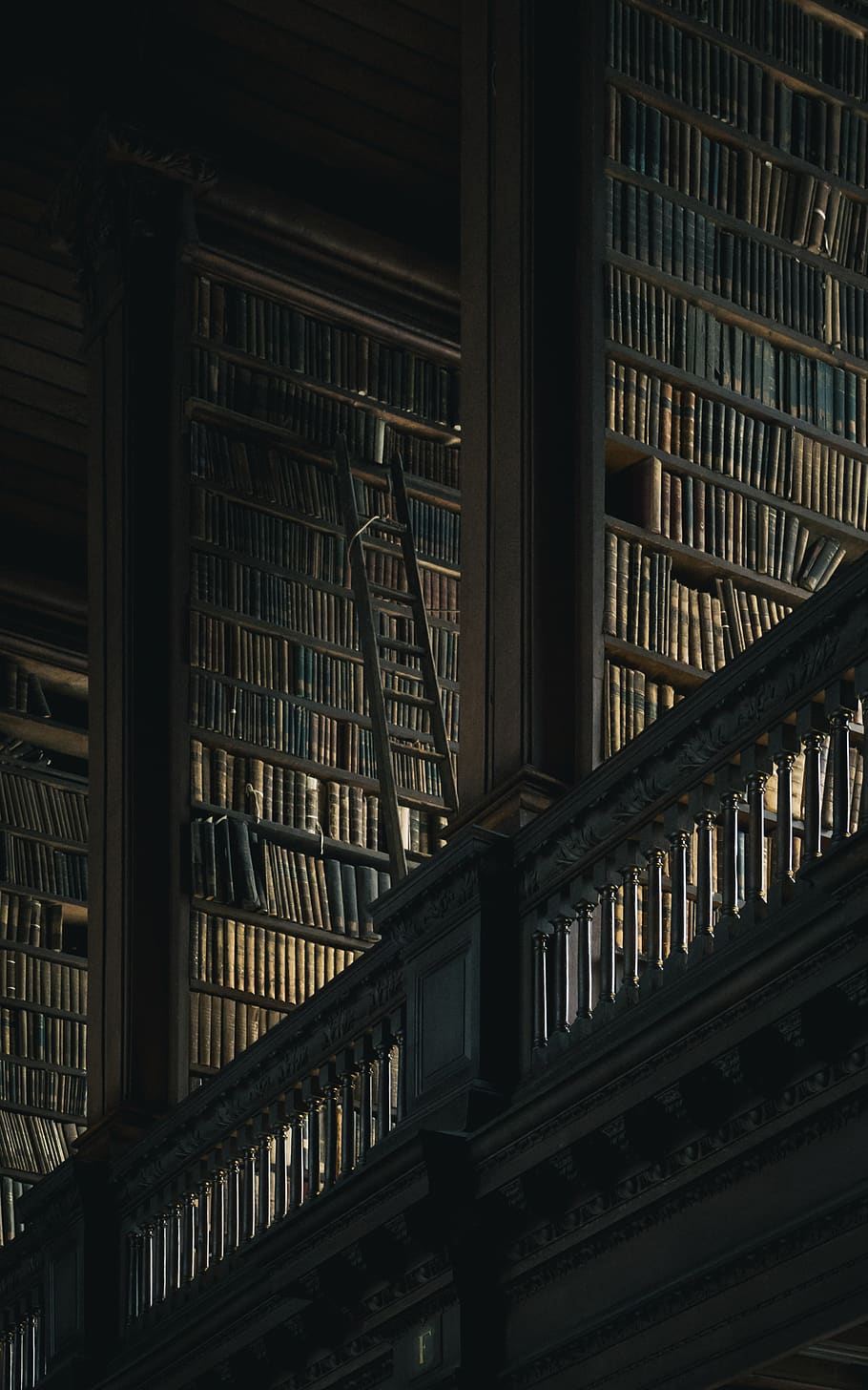 college library wallpaper