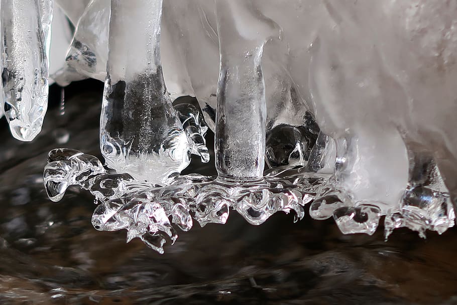 icicles, snow, winter, spring, drops, frost, coldly, ice, small river HD wallpaper