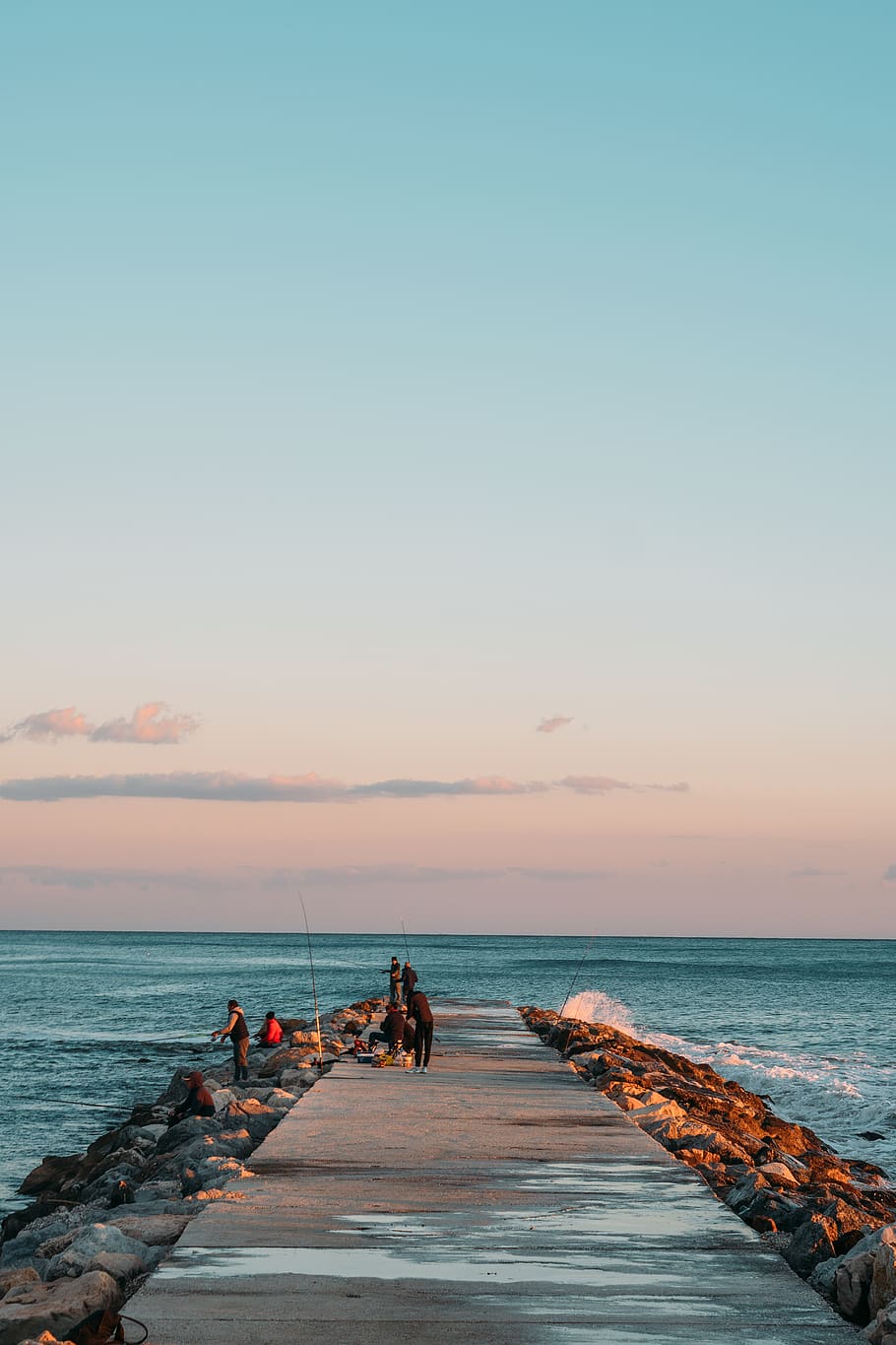 People At The Pier, beach, horizon, ocean, sea, sky, water, real people HD wallpaper
