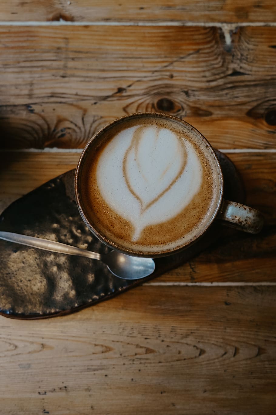 white and brown ceramic teacup, coffee cup, latte, drink, beverage HD wallpaper