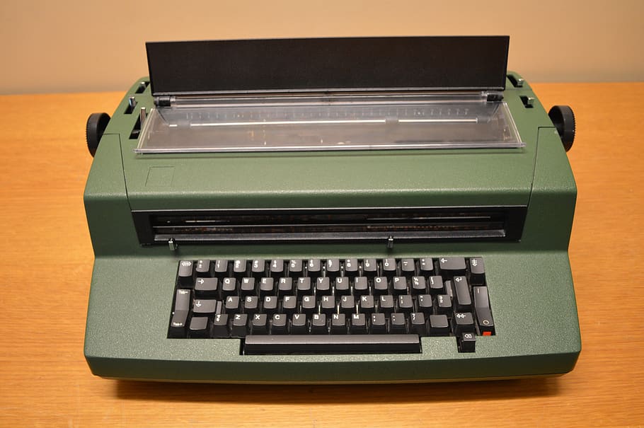 typewriter, typing, old typewriter, vintage, retro, journalist HD wallpaper