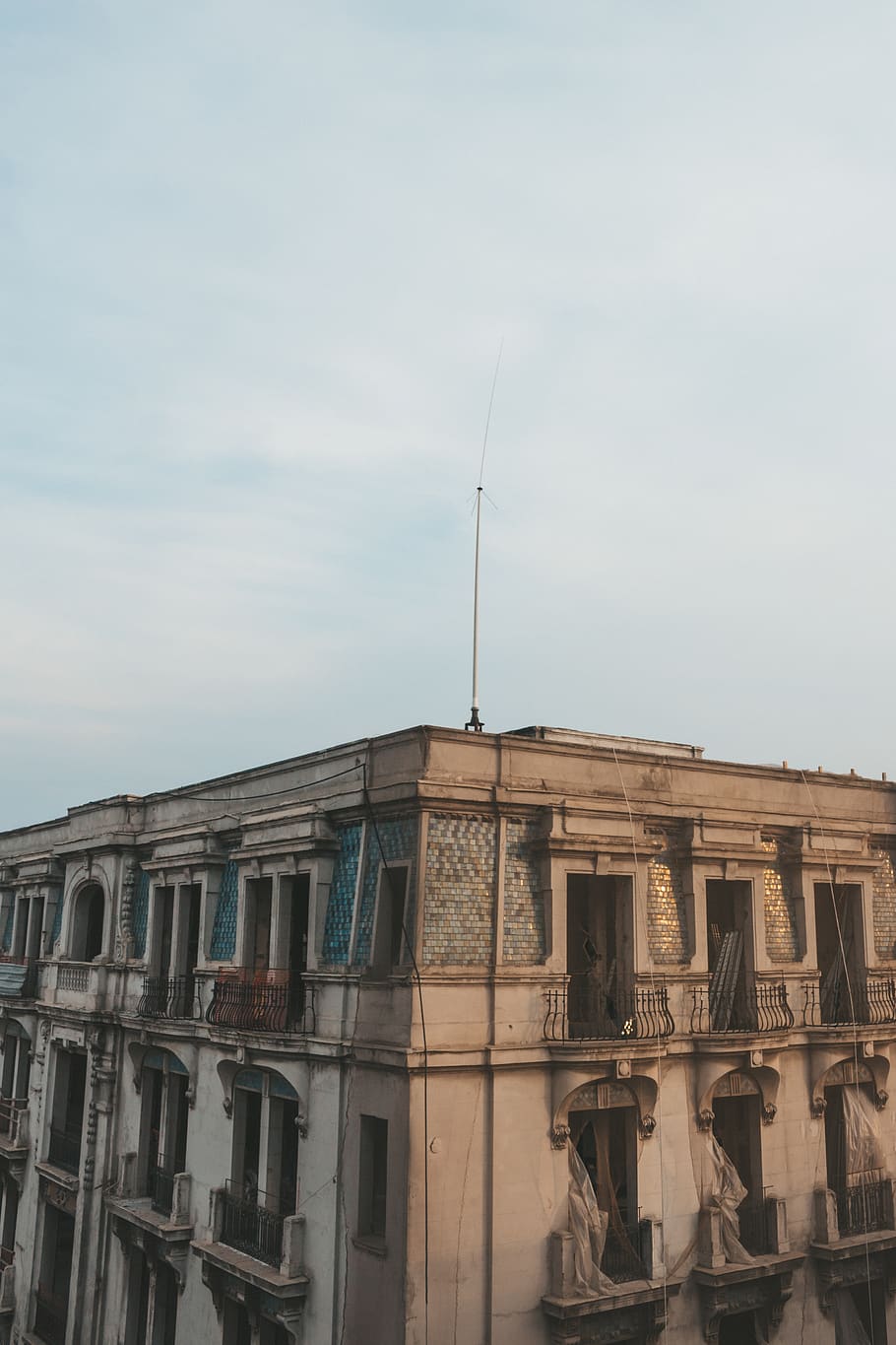 Architectural Photo of Gray Building, administration, ancient HD wallpaper