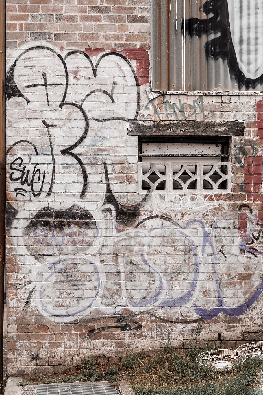 vandals on brick wall, graffiti, painting, mural, art, cement, HD wallpaper