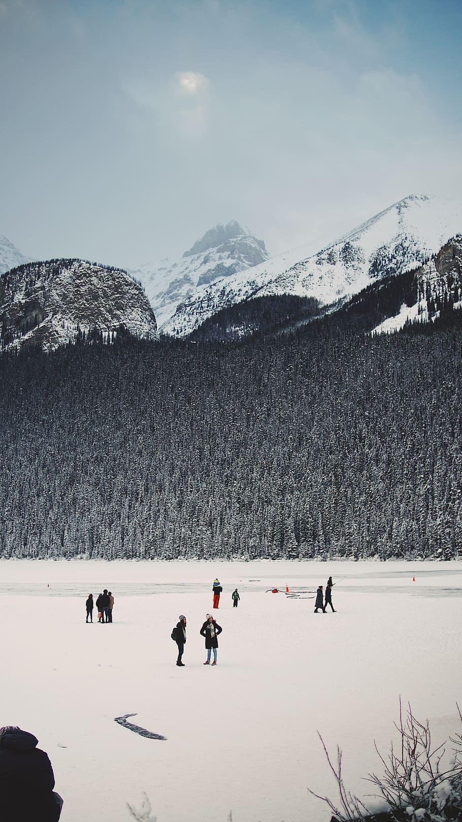 people walking on ice, snow, winter, cold temperature, mountain HD wallpaper