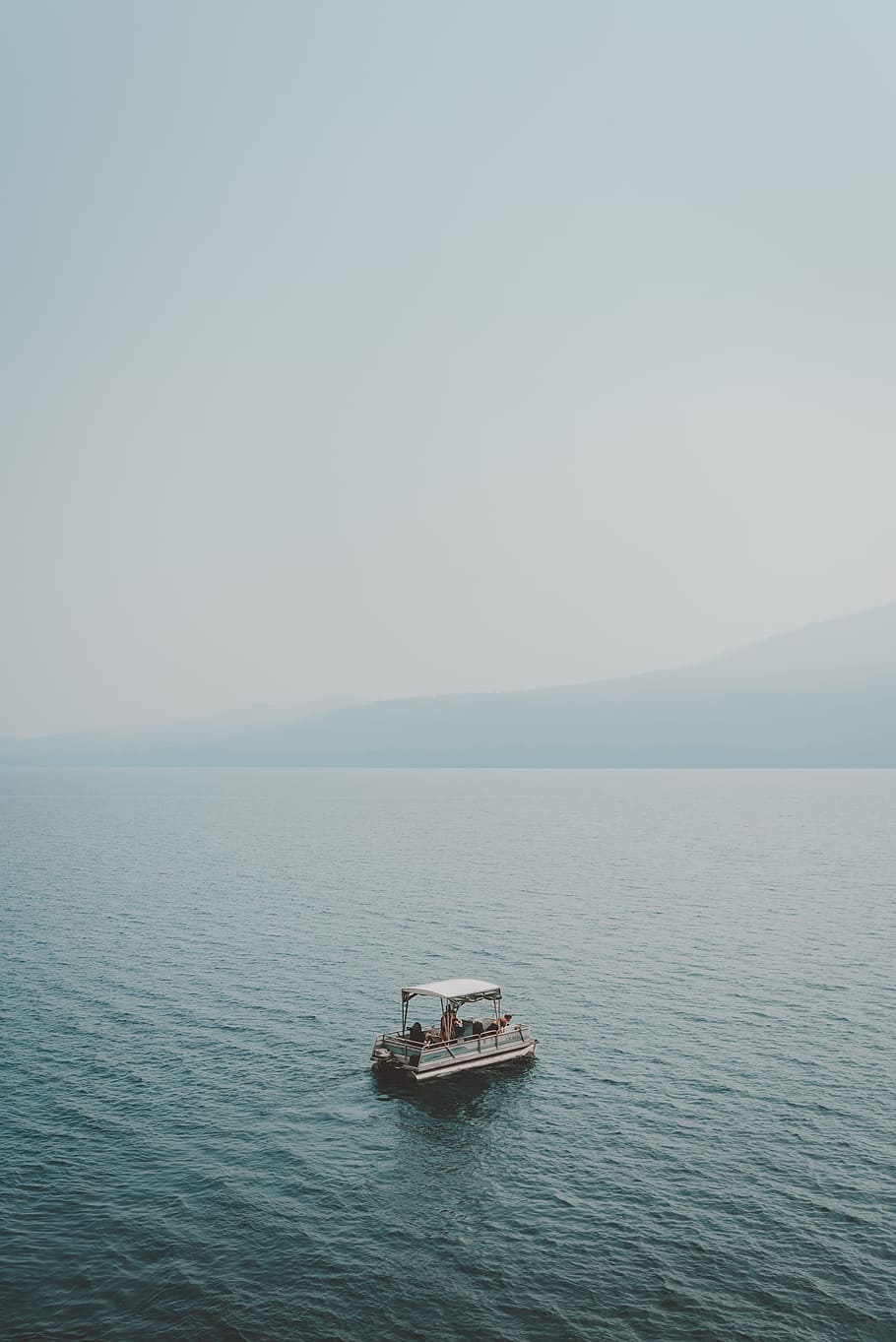 minimal, boat, mist, outdoor, mountain, layer, water, lake, HD wallpaper