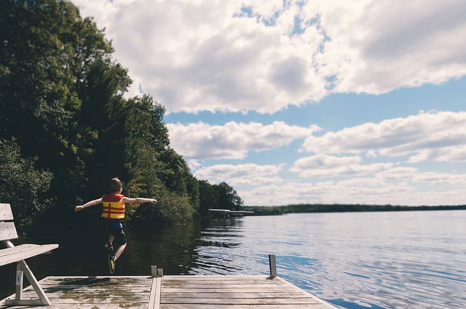 water, one person, real people, beauty in nature, lake, cloud - sky HD wallpaper