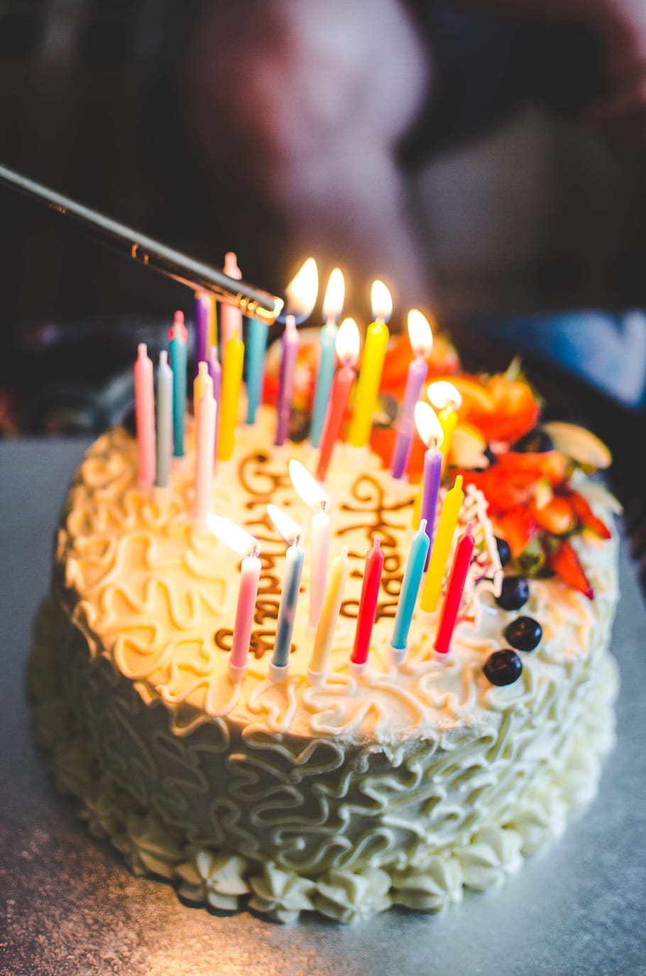 icing cake on table, birthday, sweet food, anniversary, celebration HD wallpaper