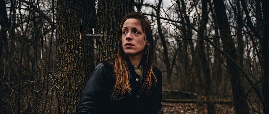 forest, tree, woman, model, nature, portrait, explore, adventure HD wallpaper