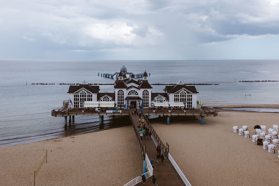 Sellin Pier on Ruegen and Baltic sea, architecture, beach, blue HD wallpaper