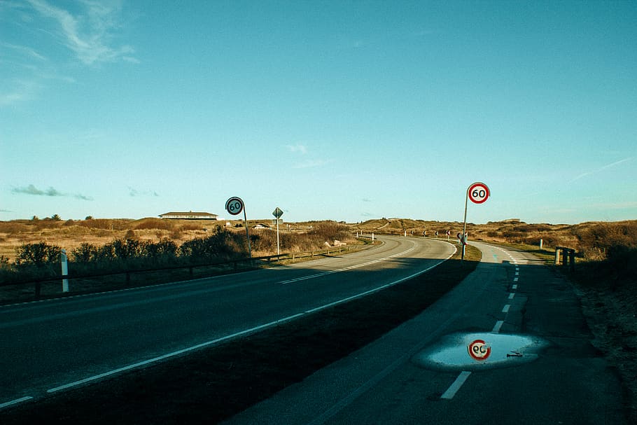 highway during daytime, road, tarmac, asphalt, sign, symbol, mirror HD wallpaper