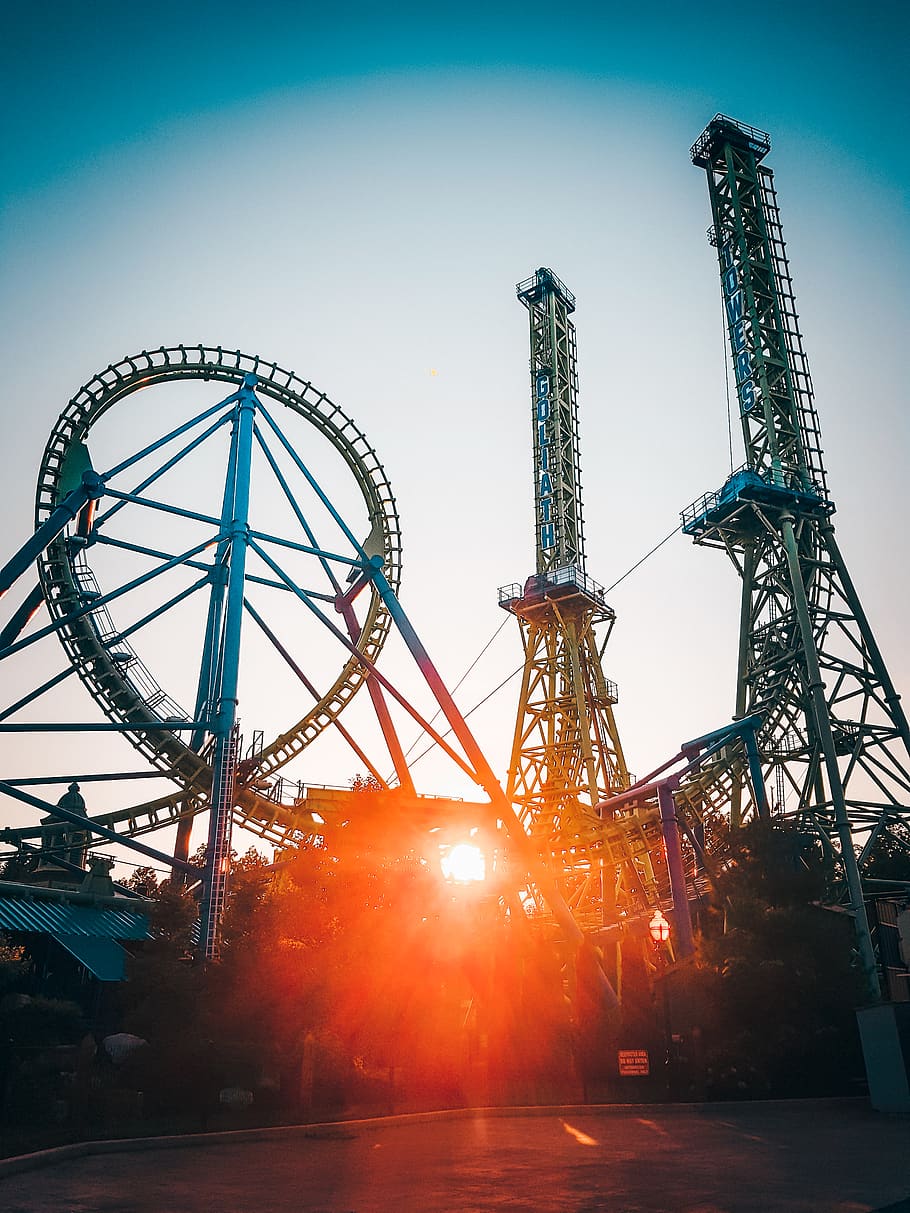 roller coaster ride with sun rays, amusement park, amusement park ride HD wallpaper