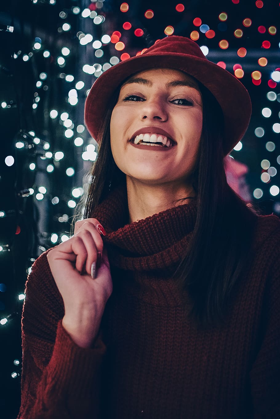 woman smiling, one person, clothing, front view, hat, real people HD wallpaper