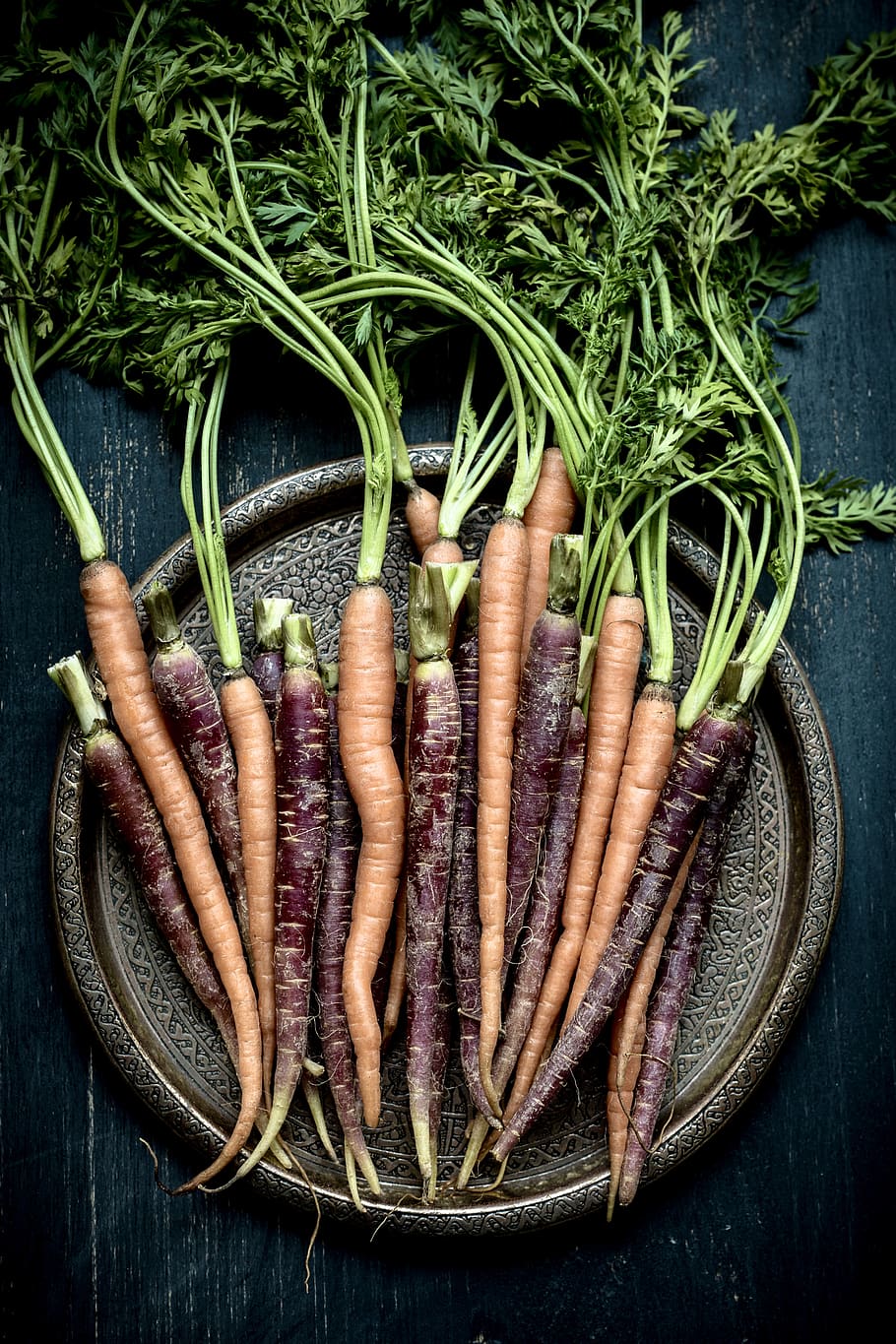 carrots on a plate, vegetable, food and drink, freshness, root vegetable