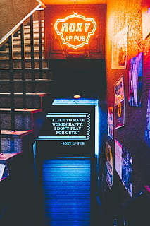 Roxy LP Pub, arcade game machine, lighting, urban, metropolis HD wallpaper