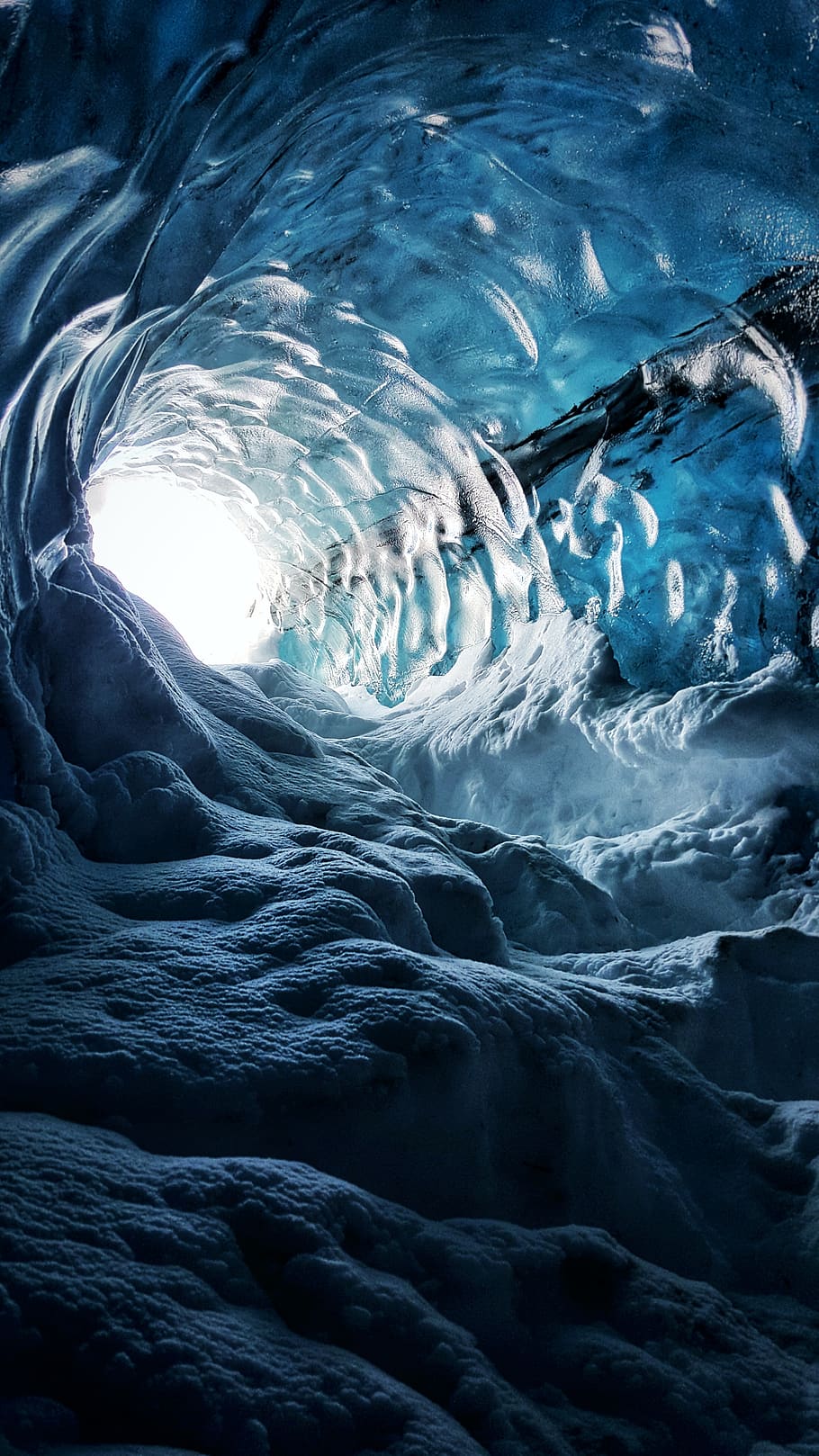 icy cave, water, beauty in nature, no people, sea, day, winter HD wallpaper
