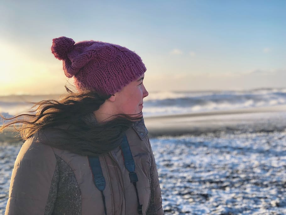 Woman in Gray Full-zip Jacket on Snowy Field, bonnet, clouds HD wallpaper