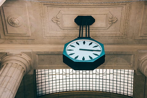 Clock on Milan Central railway station, architecture, background HD wallpaper